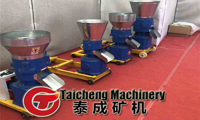 Animal feed pellet machine